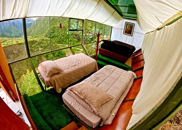 Lodge Hanging Nest Salkantay *