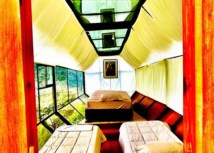 Lodge Hanging Nest Salkantay *