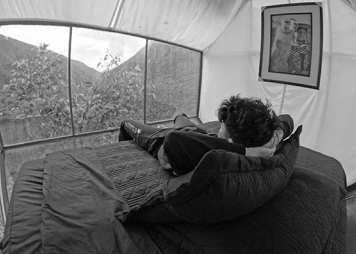 Hanging Nest Salkantay * Colpapampa