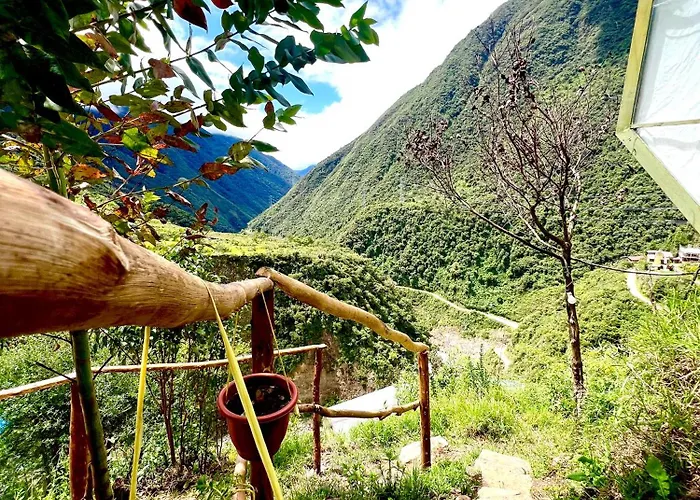 Lodge Hanging Nest Salkantay *