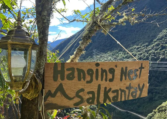 Hanging Nest Salkantay